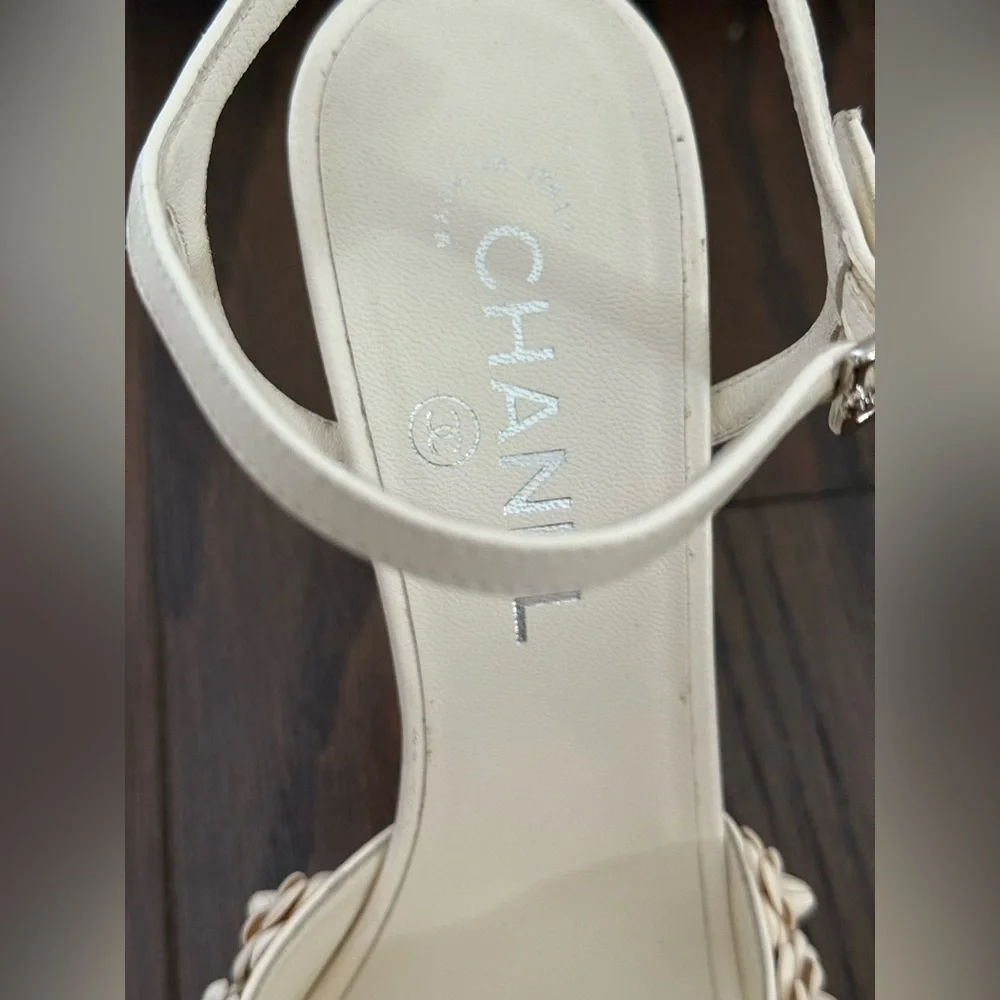 CHANEL Camellia Ankle Strap Interlocking CC Logo Lambskin Leather Heels 38.5